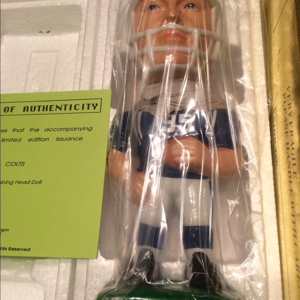 INDIANAPOLIS COLTS BOBBING HEAD NODDER VERY RARE - Picture 2 of 10